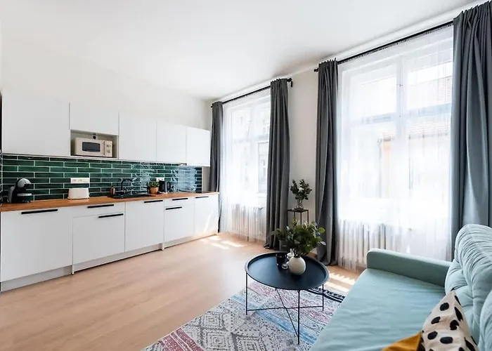 Unique Old Town 2Br Oasis With Sofa Bed