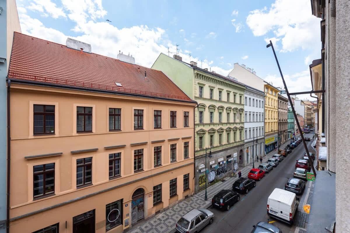 Appartamento Unique Old Town 2br Oasis With Sofa Bed