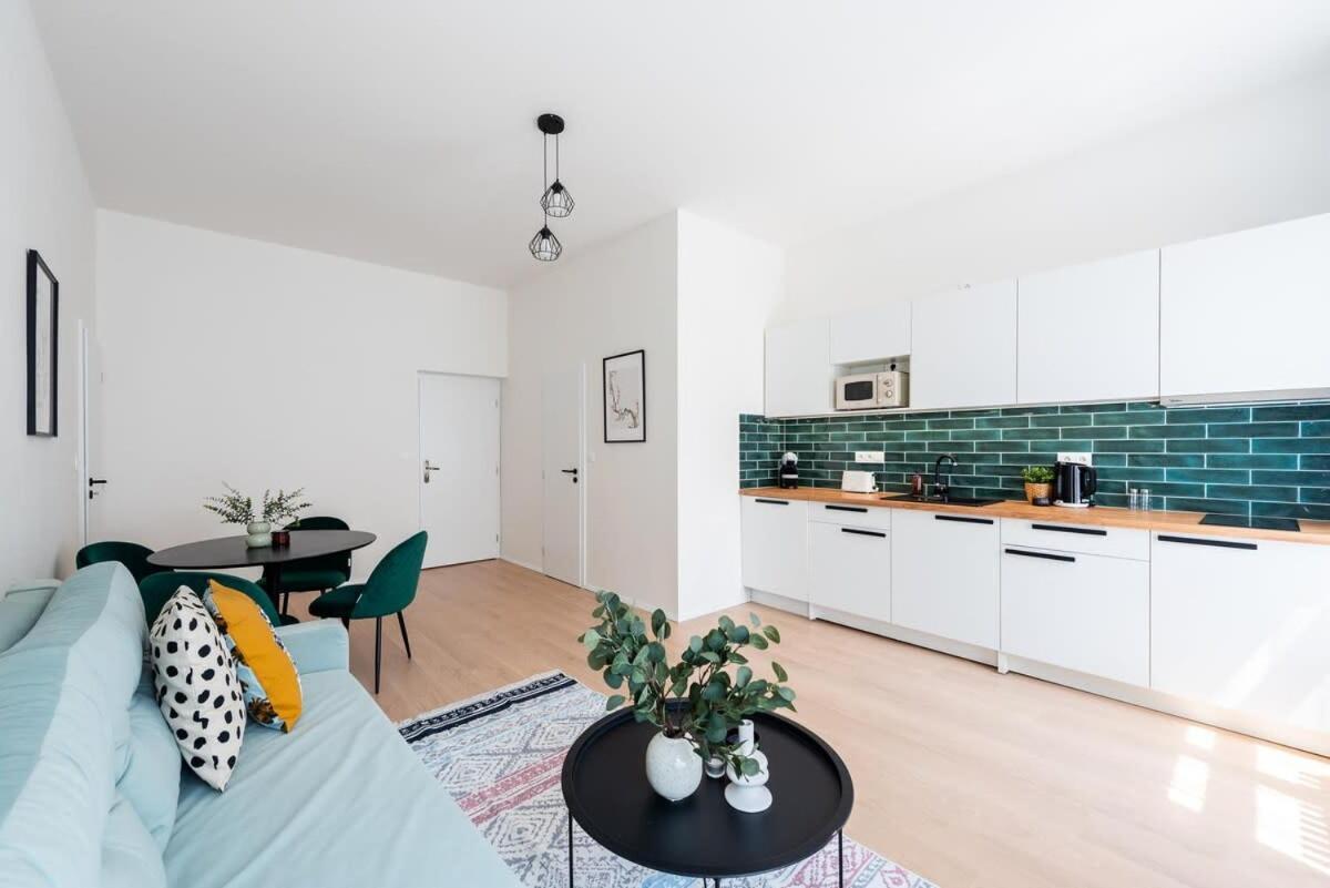 Appartamento Unique Old Town 2br Oasis With Sofa Bed Praga